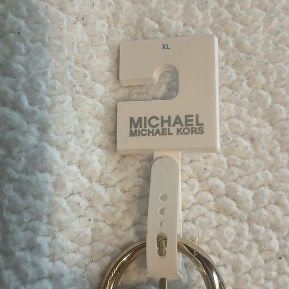 Brand new Michael Kors belt. - Picture 2 of 4